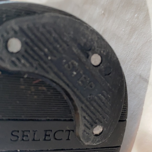 Donald J. Pliner Brazilian Leather Short Boots. - Picture 9 of 12